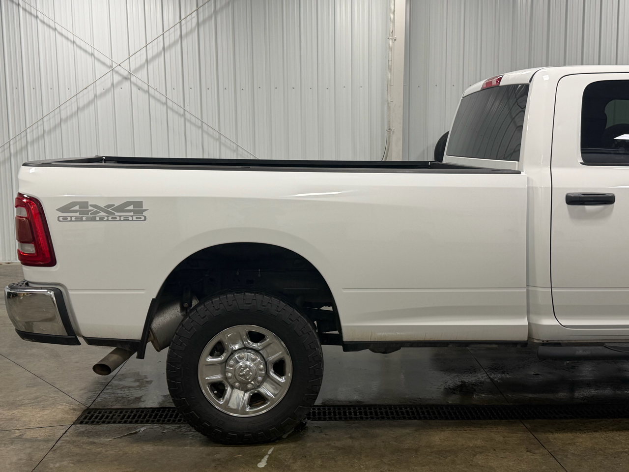 RAM 2500 Tradesman 4x4 Crew Cab 8' Box 2019