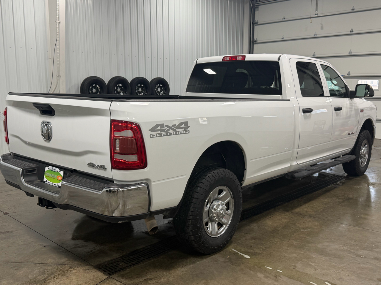 RAM 2500 Tradesman 4x4 Crew Cab 8' Box 2019