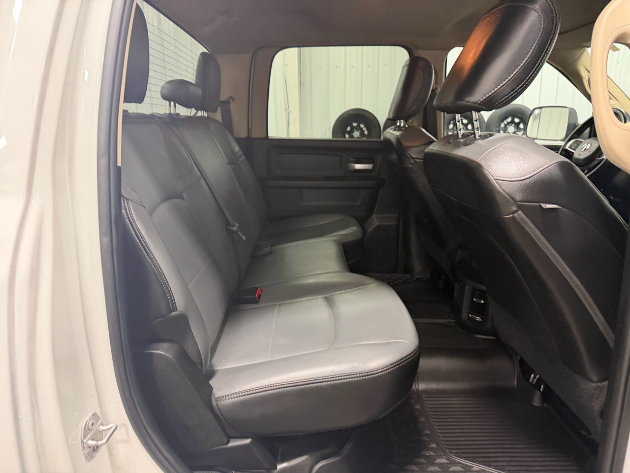 RAM 2500 Tradesman 4x4 Crew Cab 8' Box 2019
