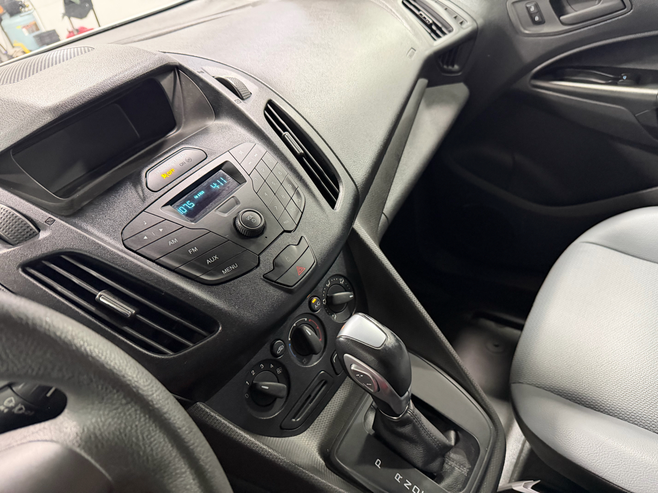 Ford Transit Connect Van XL SWB w/Rear Symmetrical Doors 2017