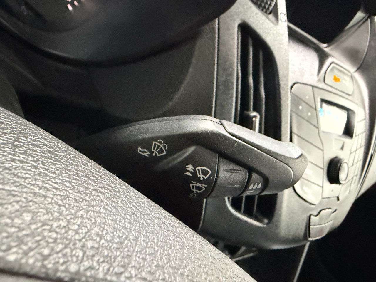 Ford Transit Connect Van XL SWB w/Rear Symmetrical Doors 2017