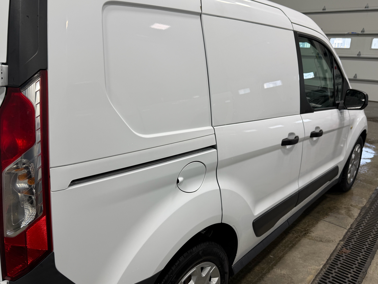 Ford Transit Connect Van XL SWB w/Rear Symmetrical Doors 2017