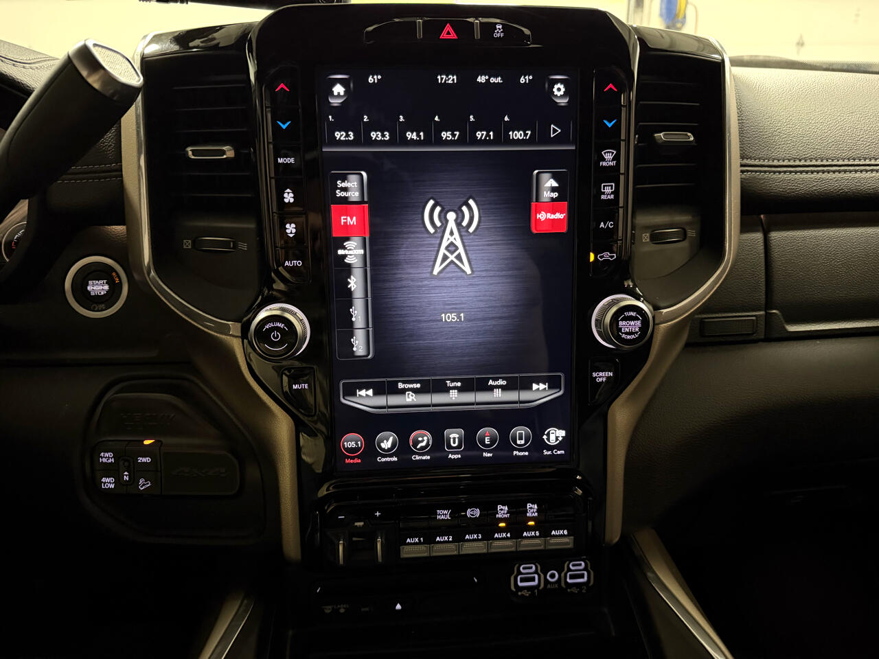 RAM 2500 Laramie 4x4 Crew Cab 6'4" Box 2019