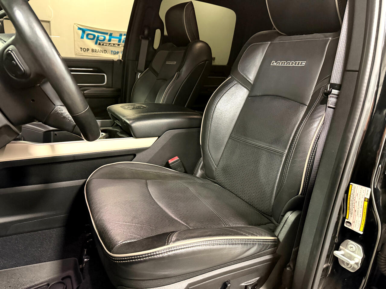 RAM 2500 Laramie 4x4 Crew Cab 6'4" Box 2019