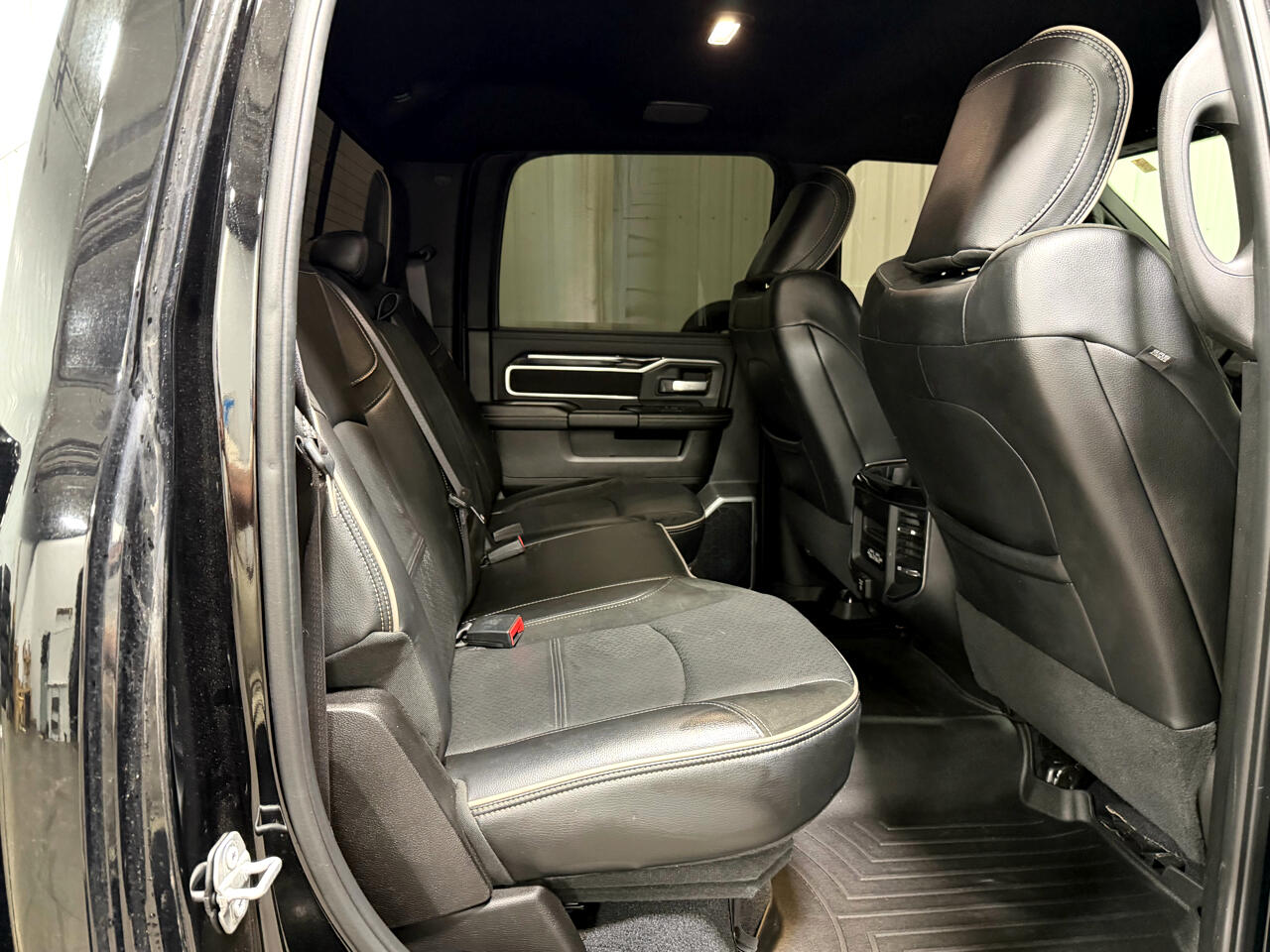 RAM 2500 Laramie 4x4 Crew Cab 6'4" Box 2019