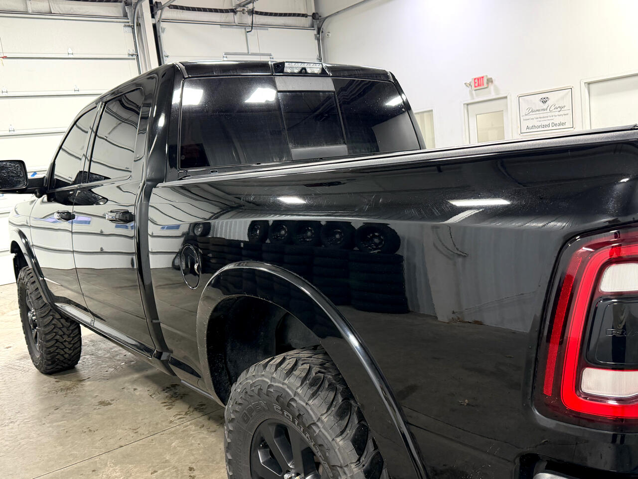 RAM 2500 Laramie 4x4 Crew Cab 6'4" Box 2019