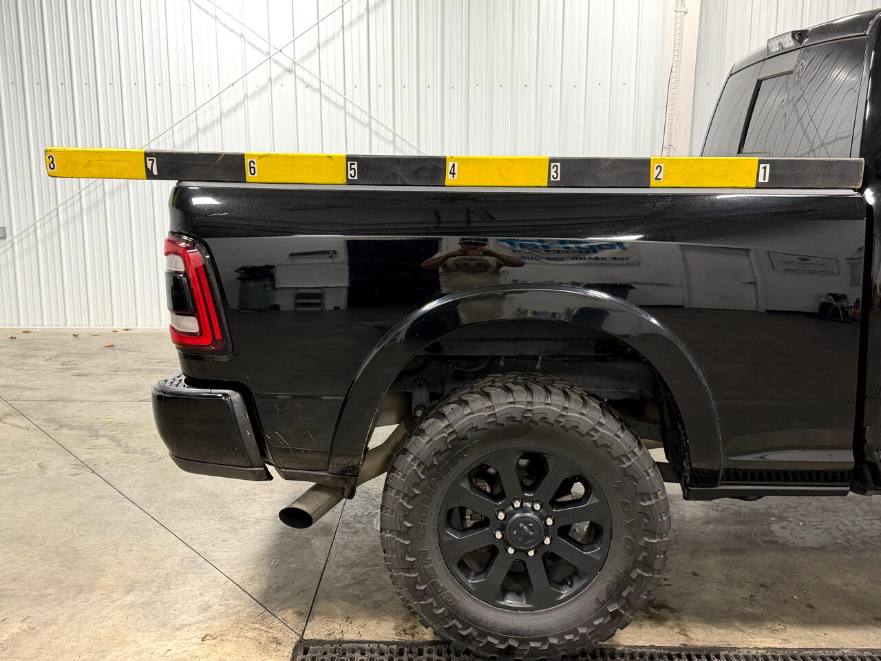 RAM 2500 Laramie 4x4 Crew Cab 6'4" Box 2019