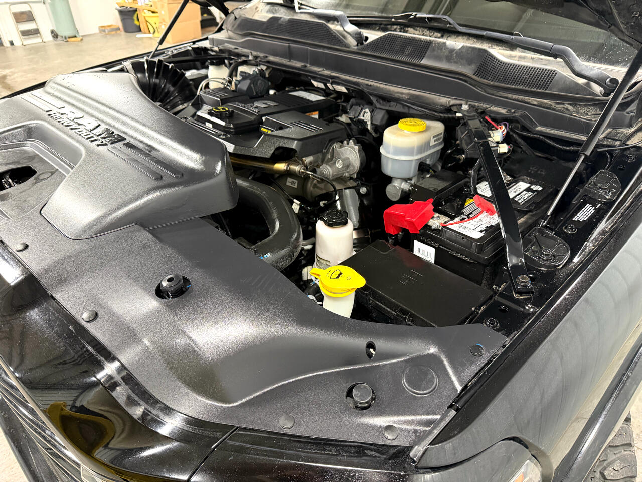 RAM 2500 Laramie 4x4 Crew Cab 6'4" Box 2019