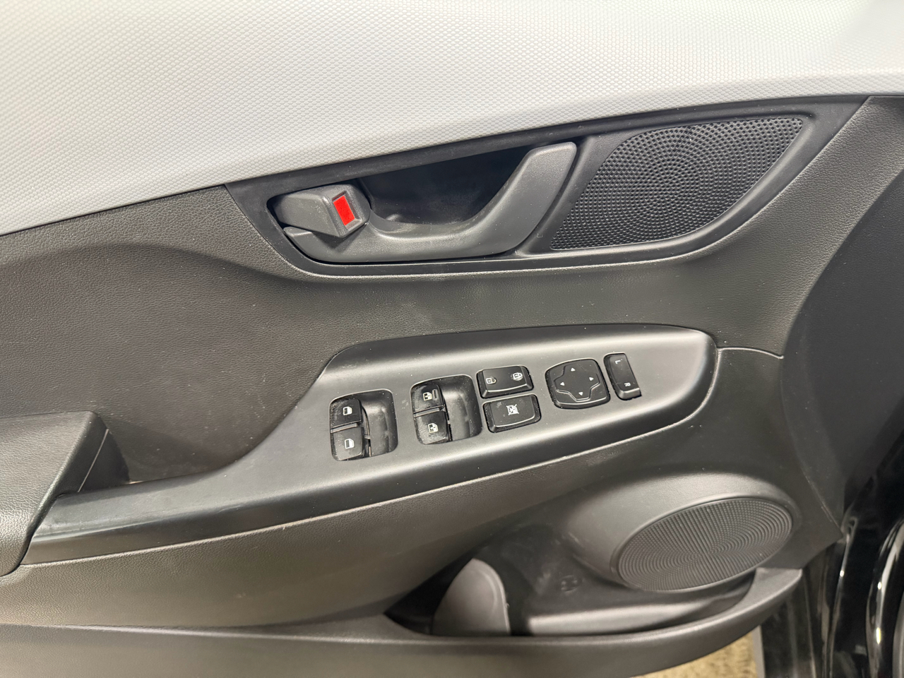 Hyundai Kona SEL 2.0L Auto AWD 2018