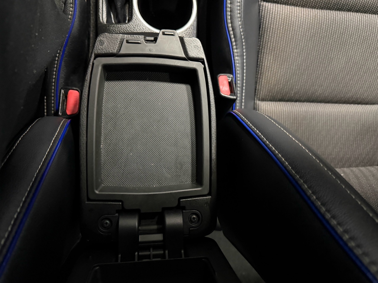 Toyota Corolla XLE CVT (Natl) 2018