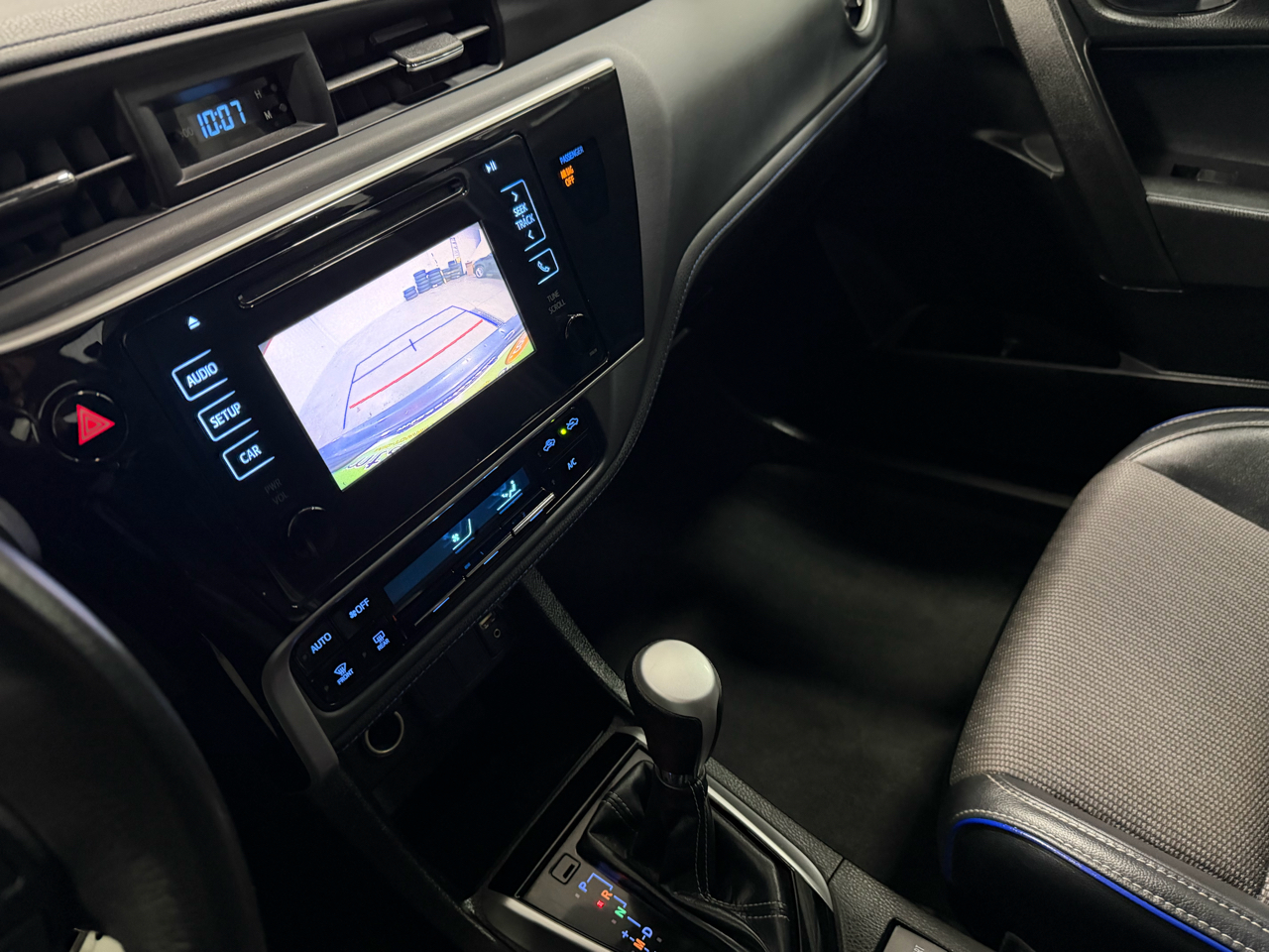 Toyota Corolla XLE CVT (Natl) 2018