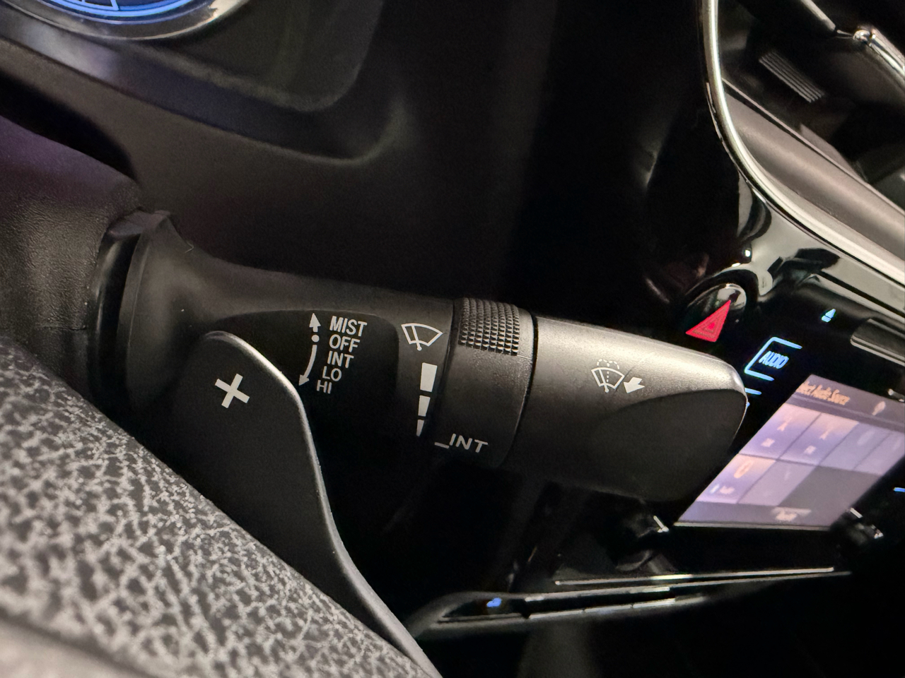 Toyota Corolla XLE CVT (Natl) 2018