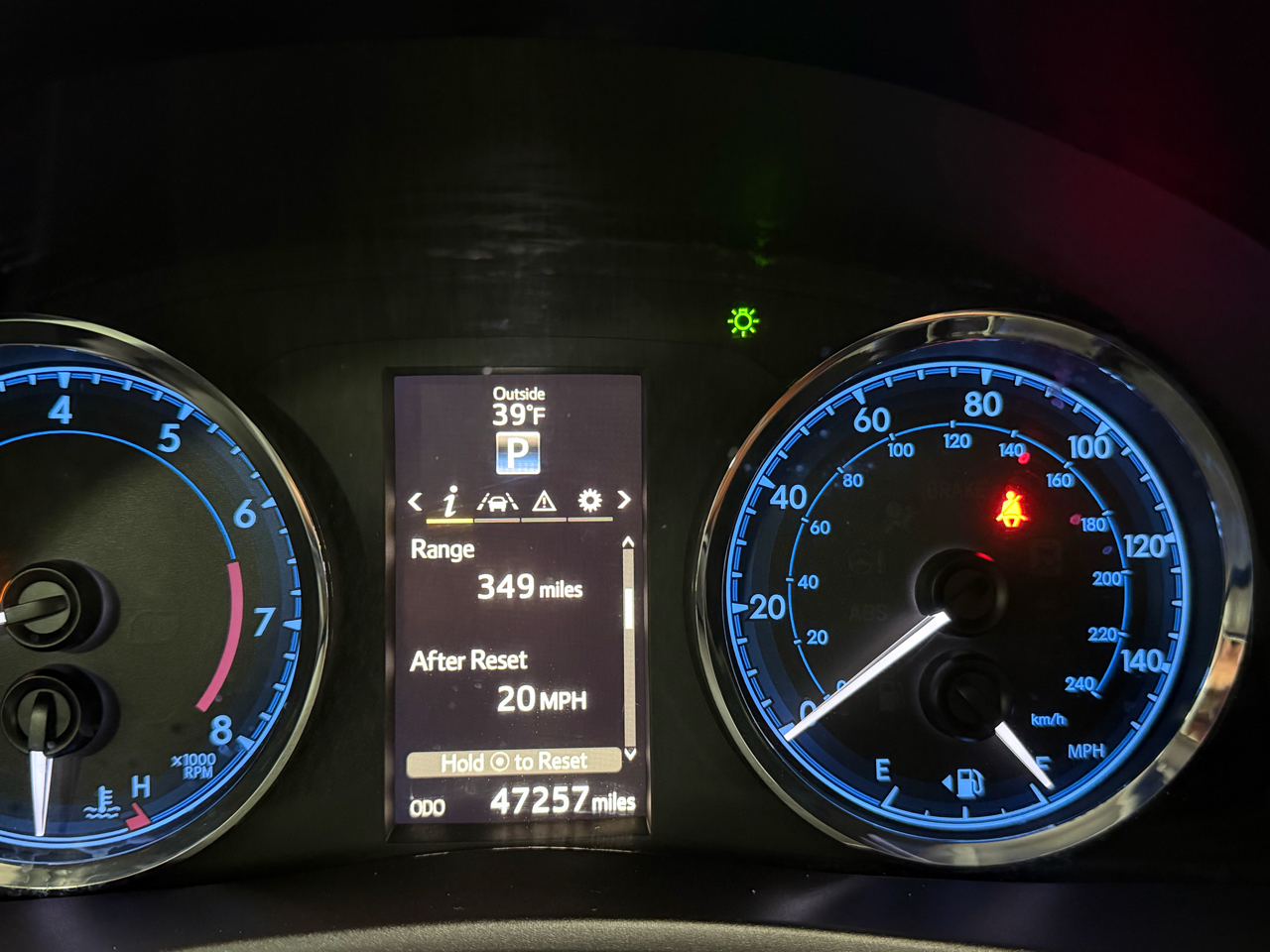 Toyota Corolla XLE CVT (Natl) 2018