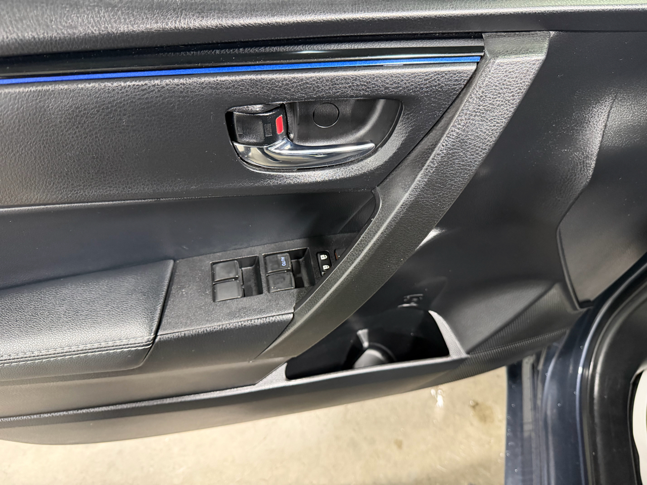 Toyota Corolla XLE CVT (Natl) 2018