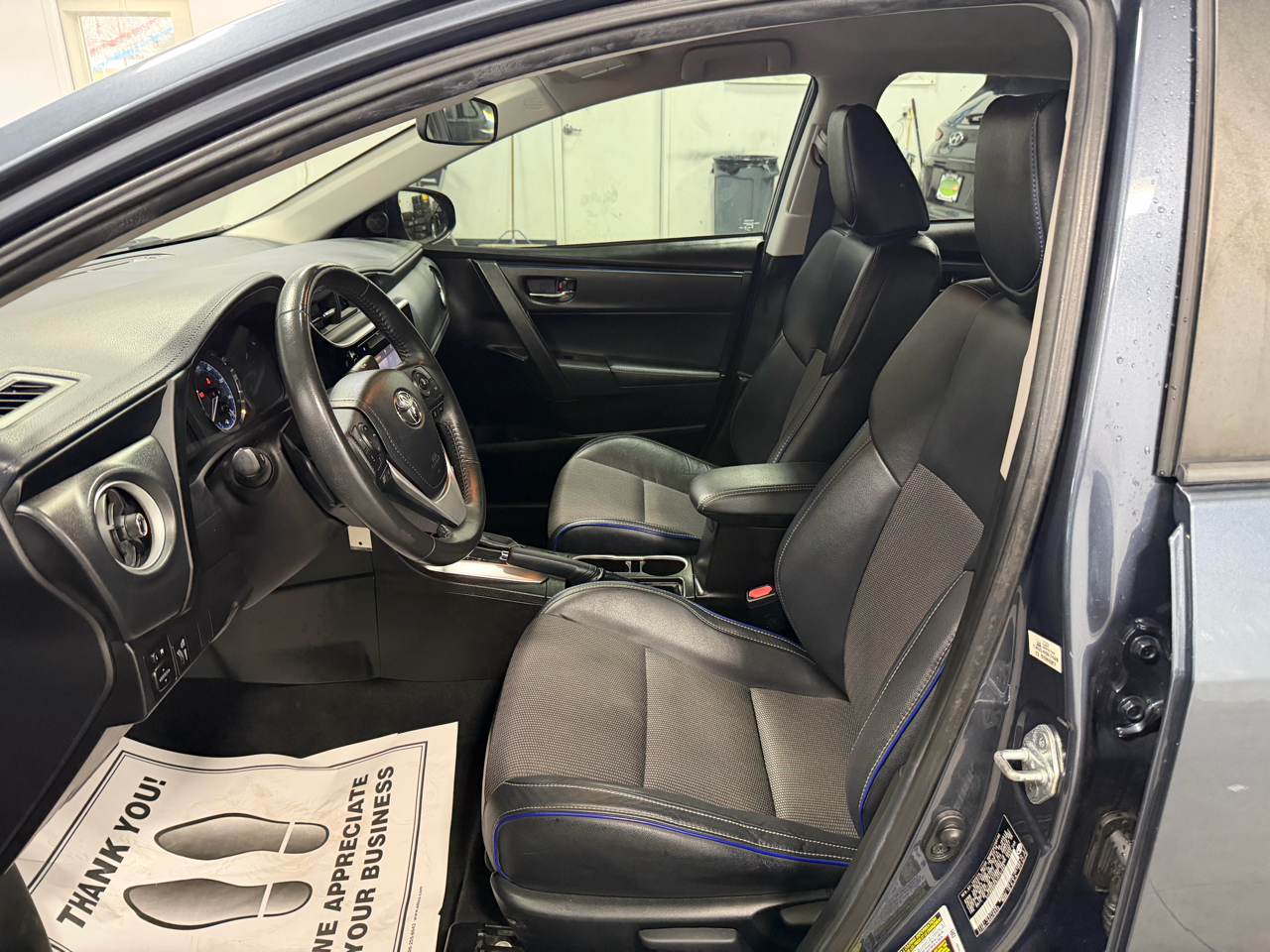 Toyota Corolla XLE CVT (Natl) 2018