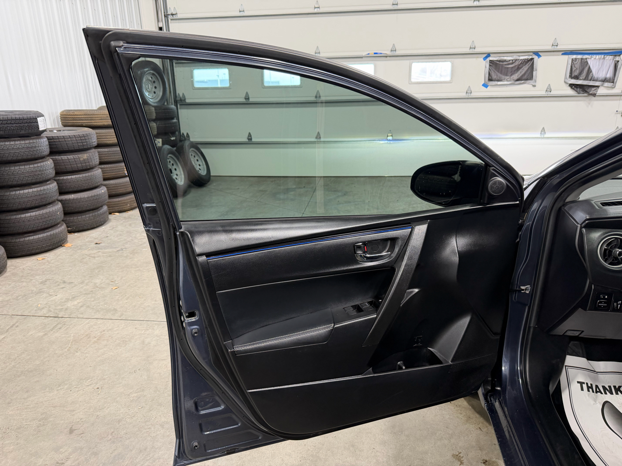 Toyota Corolla XLE CVT (Natl) 2018