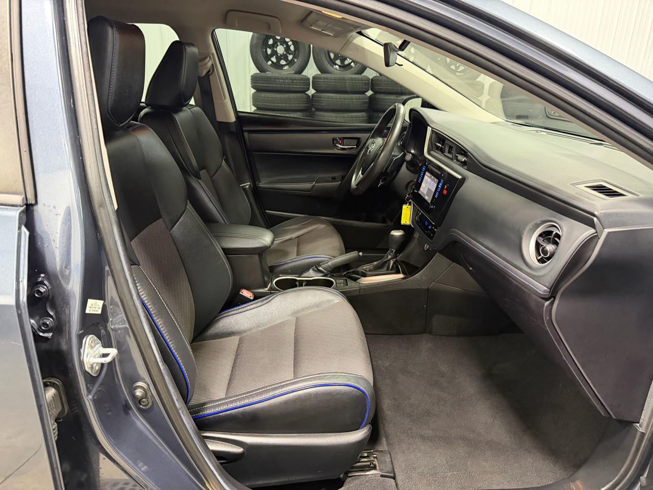 Toyota Corolla XLE CVT (Natl) 2018