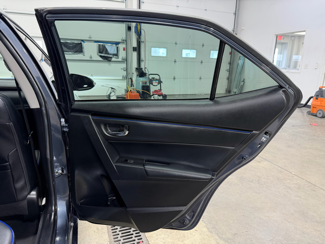 Toyota Corolla XLE CVT (Natl) 2018