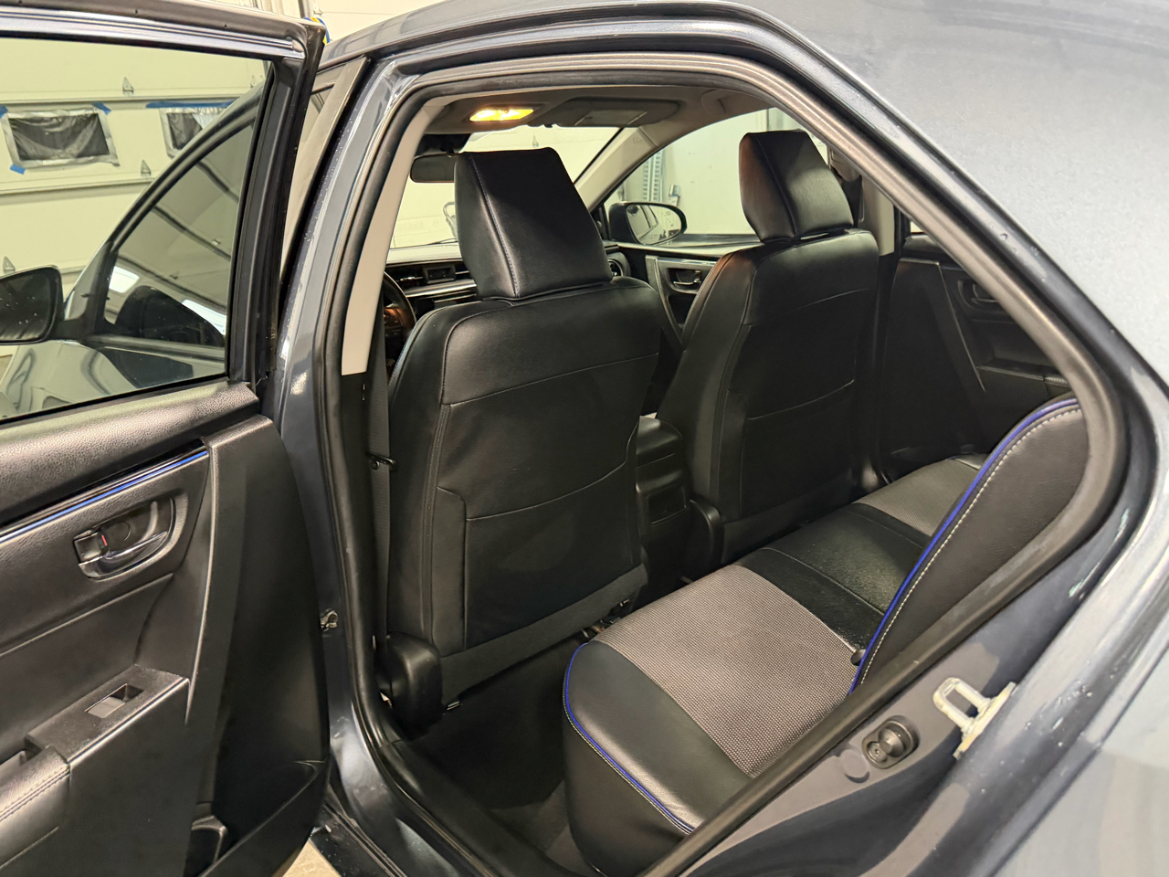 Toyota Corolla XLE CVT (Natl) 2018