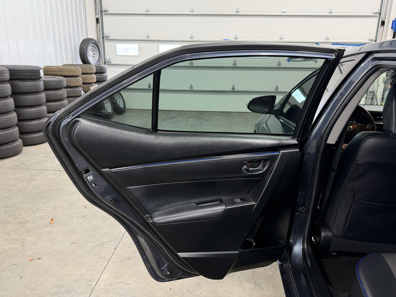 Toyota Corolla XLE CVT (Natl) 2018