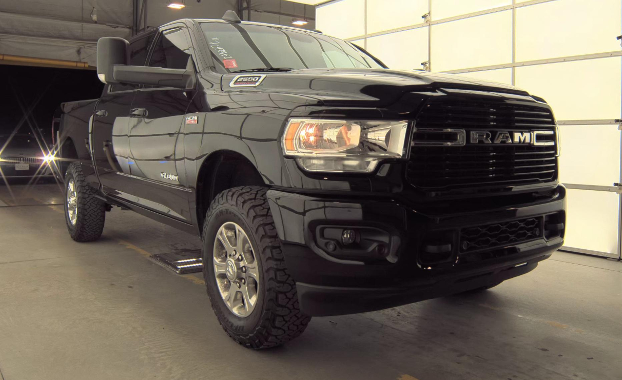 RAM 2500 Big Horn 4x4 Crew Cab 6'4" Box 2019