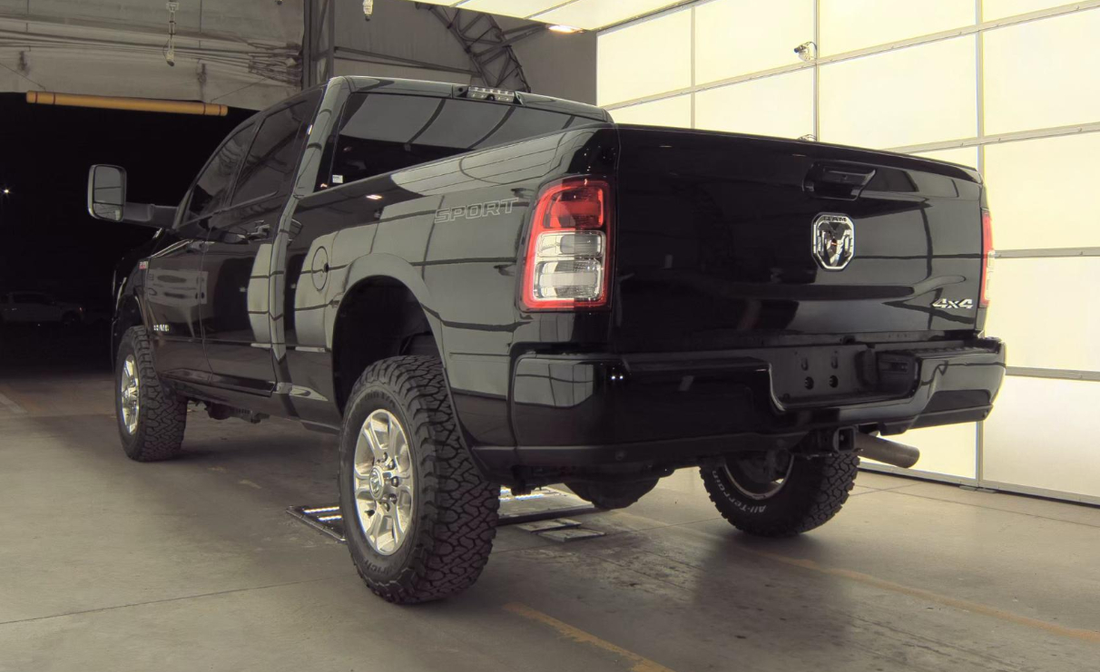 RAM 2500 Big Horn 4x4 Crew Cab 6'4" Box 2019