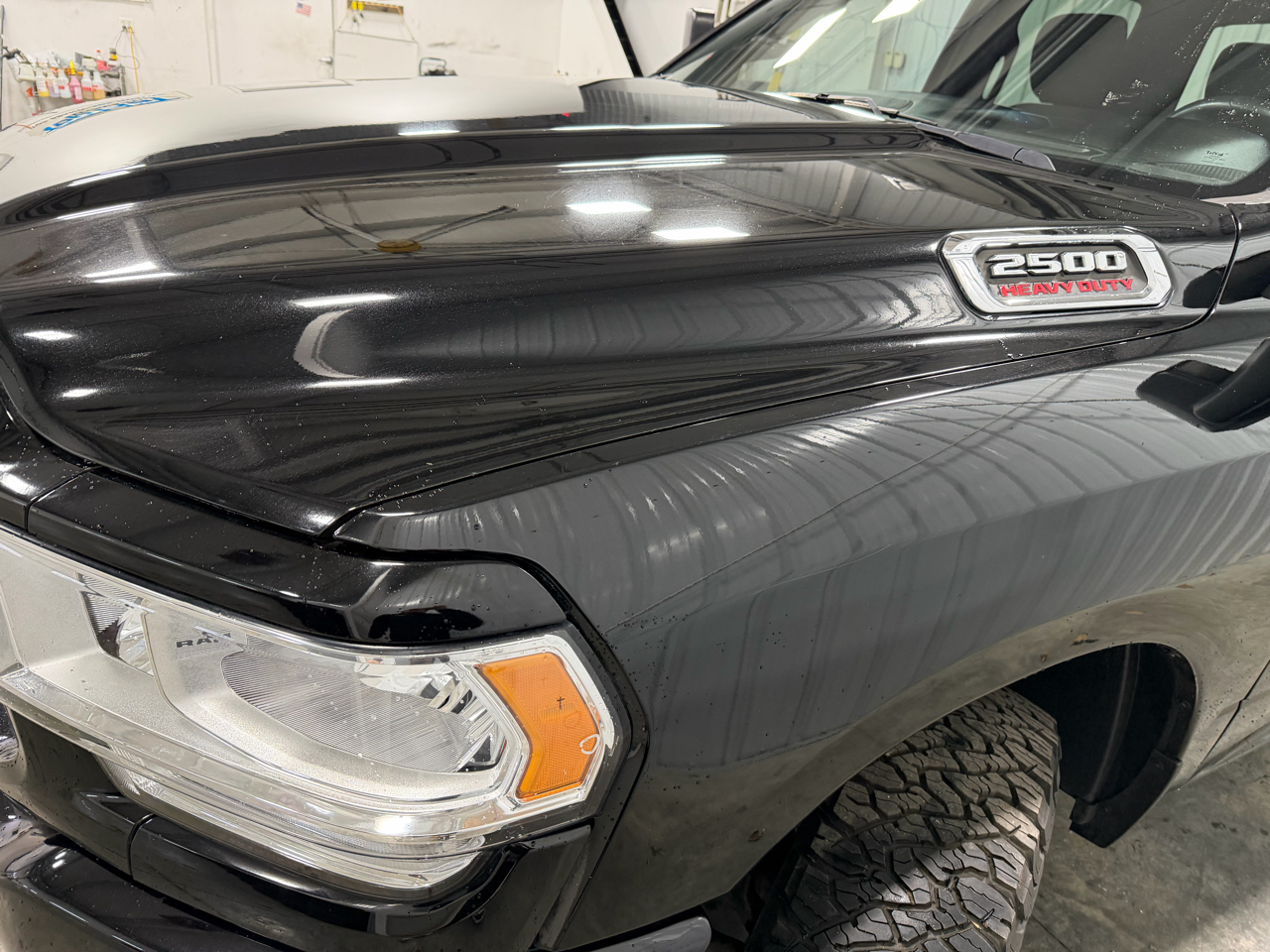 RAM 2500 Big Horn 4x4 Crew Cab 6'4" Box 2019