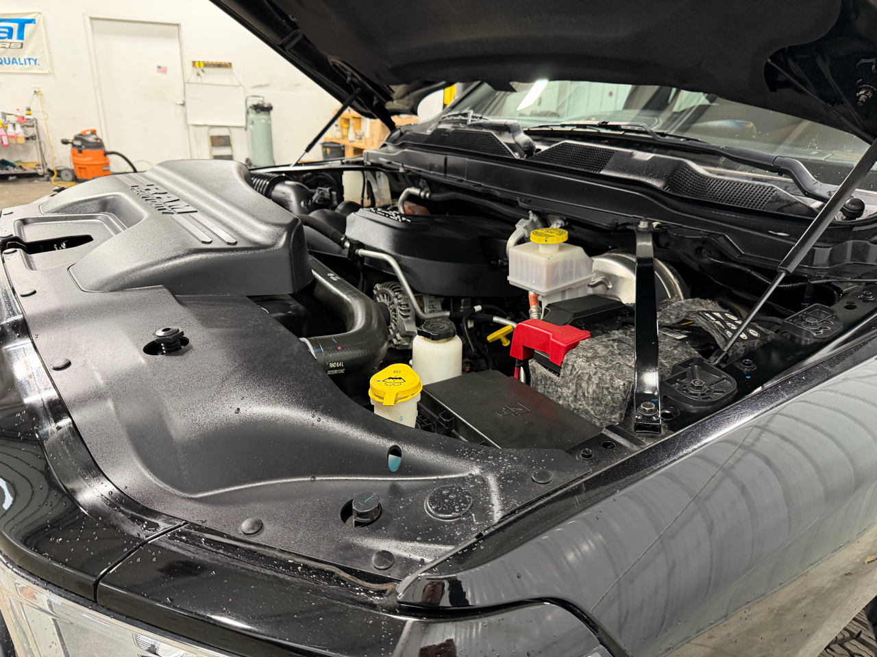 RAM 2500 Big Horn 4x4 Crew Cab 6'4" Box 2019