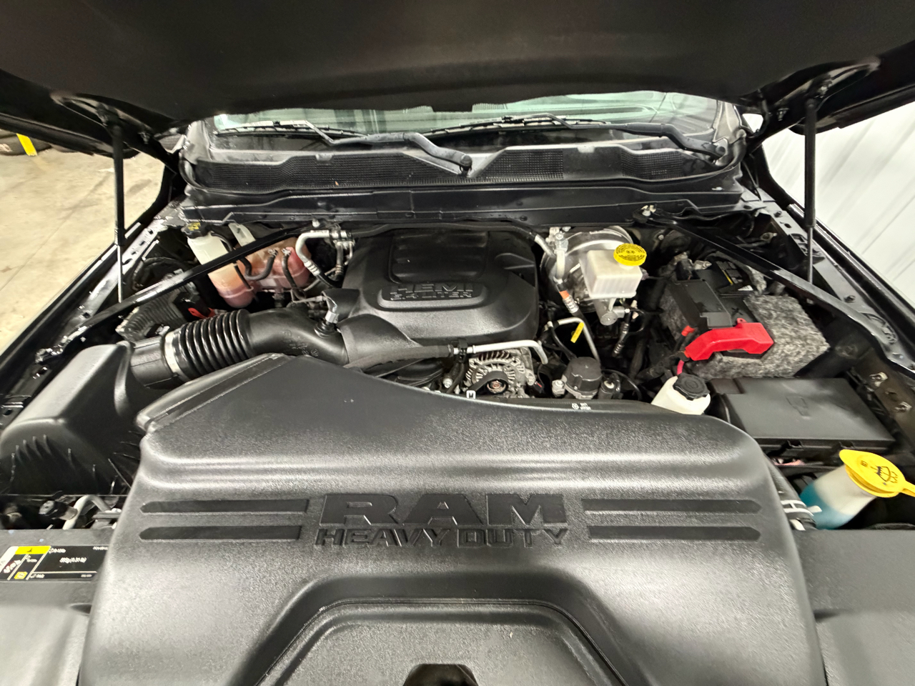 RAM 2500 Big Horn 4x4 Crew Cab 6'4" Box 2019