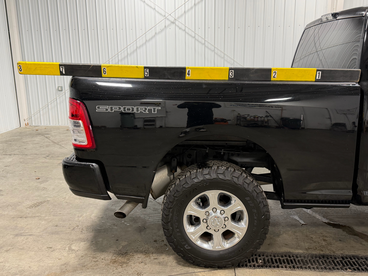 RAM 2500 Big Horn 4x4 Crew Cab 6'4" Box 2019