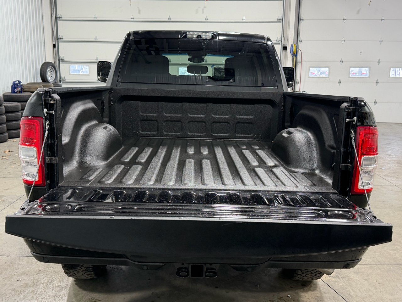 RAM 2500 Big Horn 4x4 Crew Cab 6'4" Box 2019