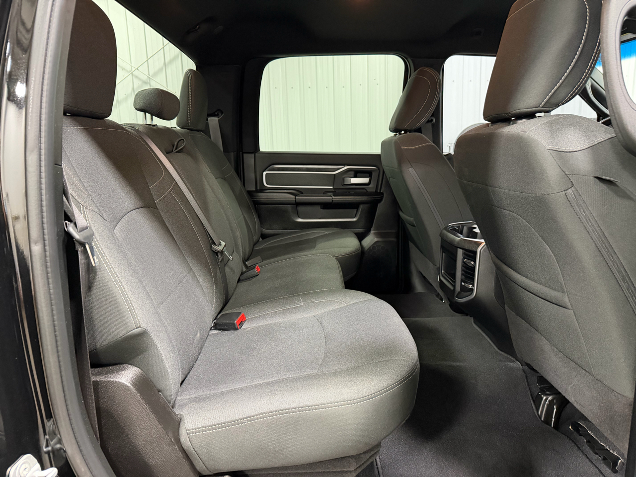 RAM 2500 Big Horn 4x4 Crew Cab 6'4" Box 2019