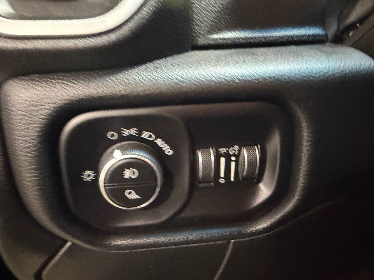 RAM 2500 Big Horn 4x4 Crew Cab 6'4" Box 2019