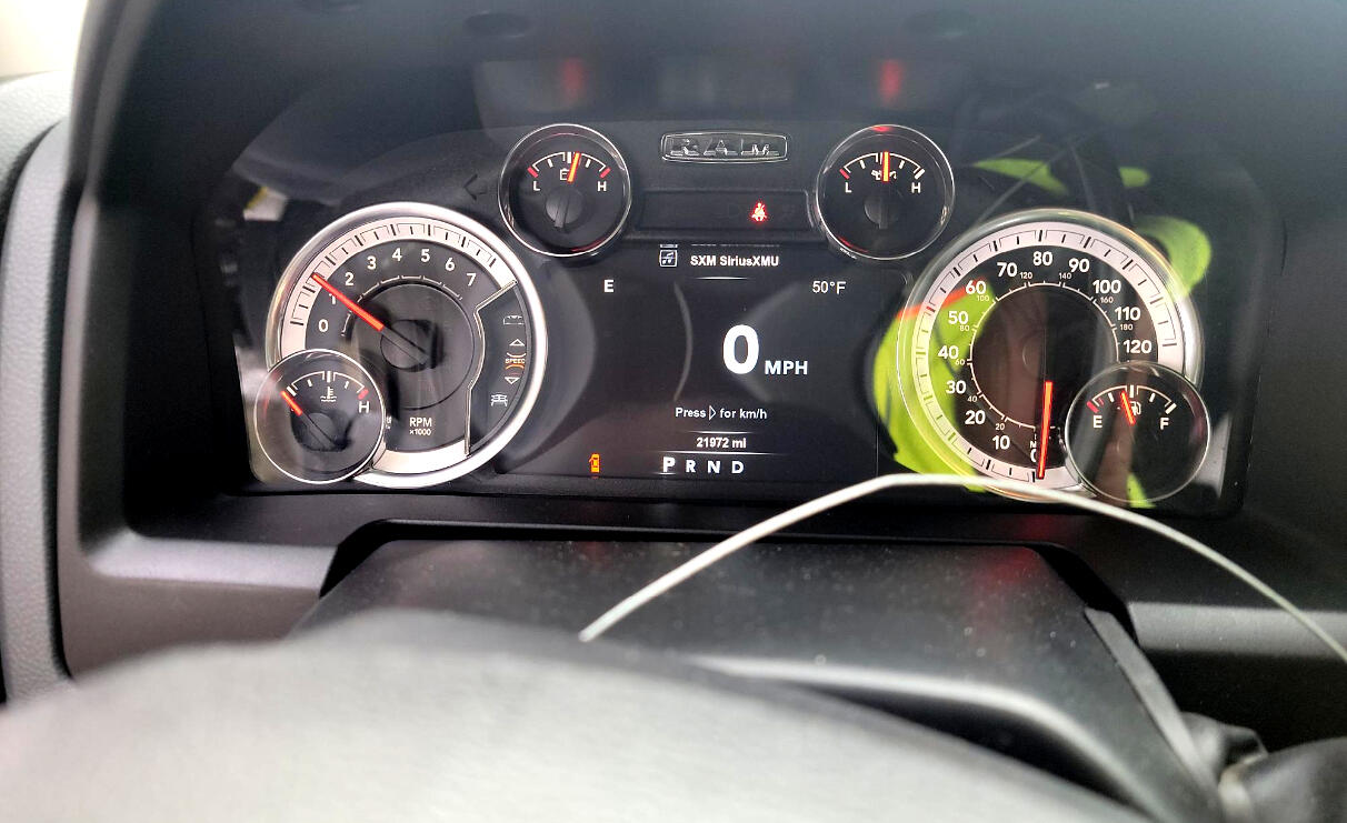 RAM 3500 Big Horn 4x4 Crew Cab 8' Box 2018