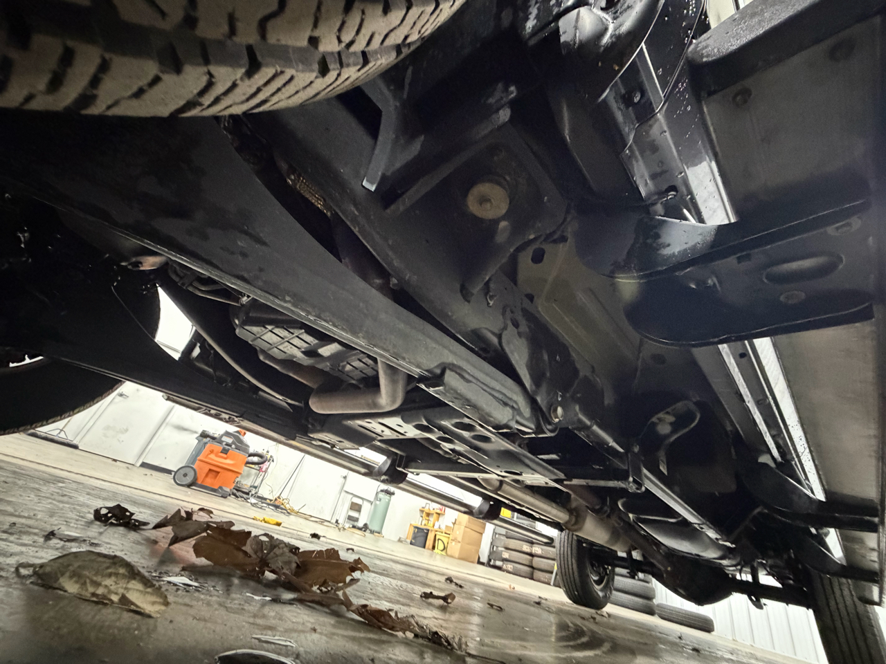 RAM 3500 Big Horn 4x4 Crew Cab 8' Box 2018