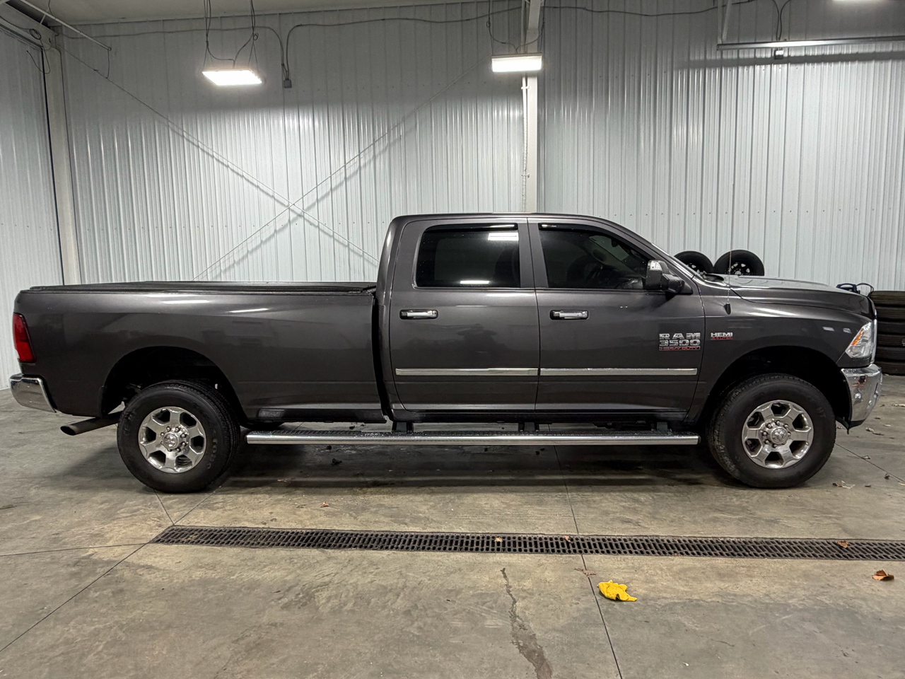 RAM 3500 Big Horn 4x4 Crew Cab 8' Box 2018