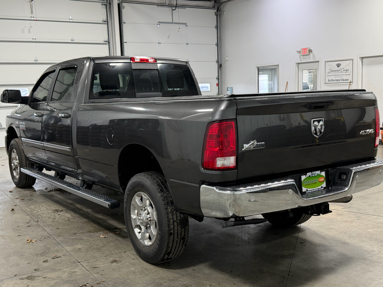 RAM 3500 Big Horn 4x4 Crew Cab 8' Box 2018
