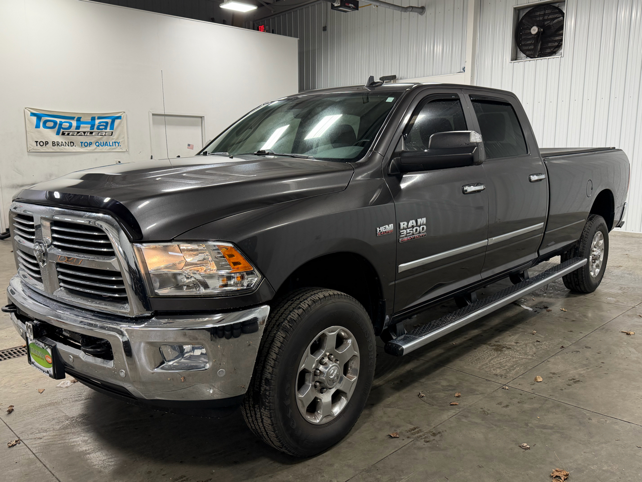 RAM 3500 Big Horn 4x4 Crew Cab 8' Box 2018
