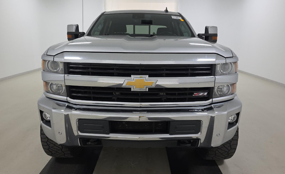 Chevrolet Silverado 2500HD Built After Aug 14 4WD Crew Cab 153.7" LTZ 2015