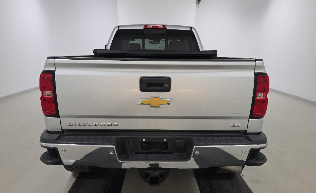 Chevrolet Silverado 2500HD Built After Aug 14 4WD Crew Cab 153.7" LTZ 2015