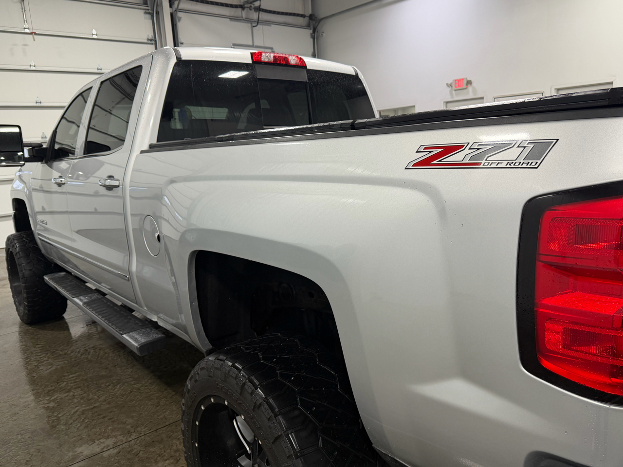 Chevrolet Silverado 2500HD Built After Aug 14 4WD Crew Cab 153.7" LTZ 2015