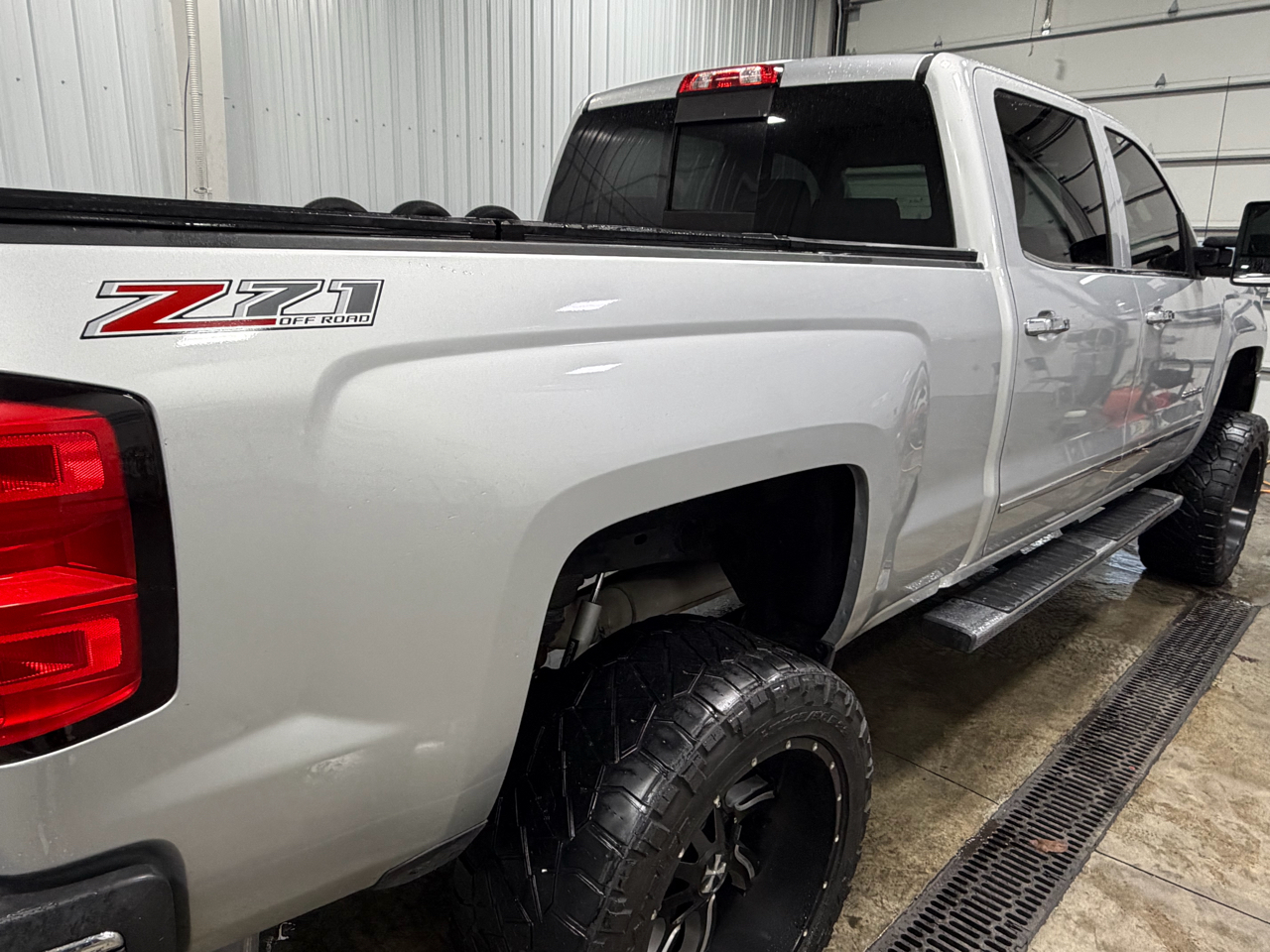Chevrolet Silverado 2500HD Built After Aug 14 4WD Crew Cab 153.7" LTZ 2015