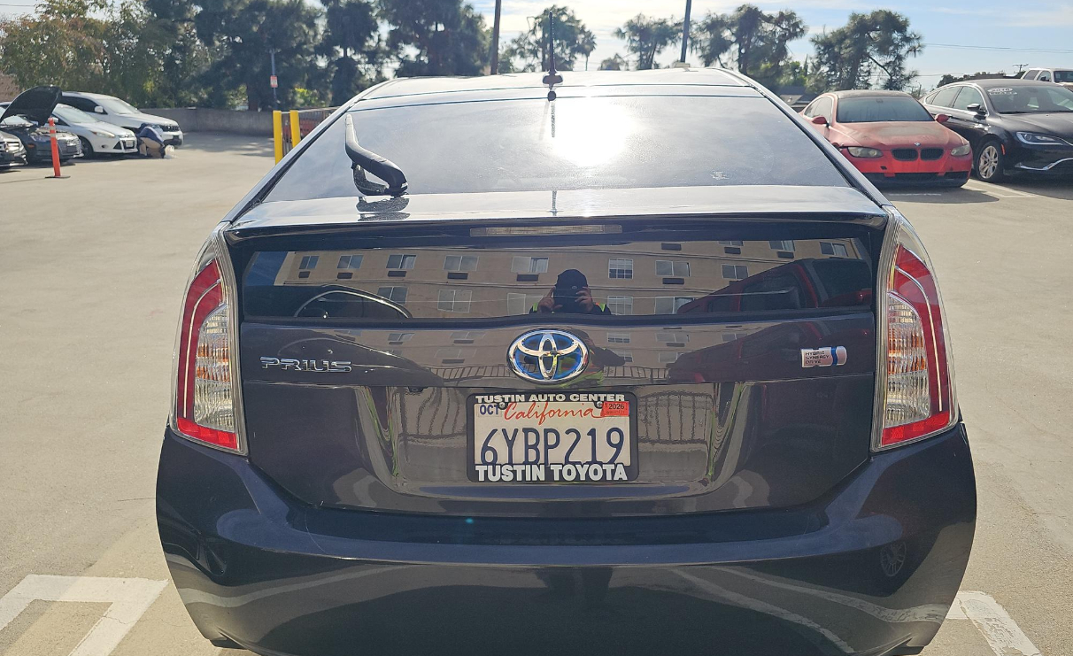 Toyota Prius 5dr HB Three (Natl) 2012