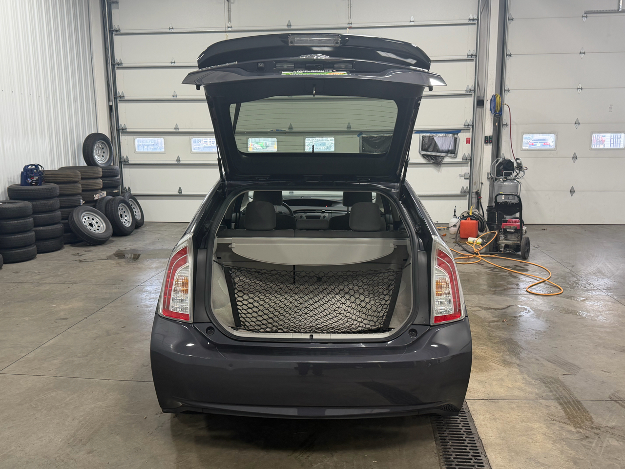 Toyota Prius 5dr HB Three (Natl) 2012