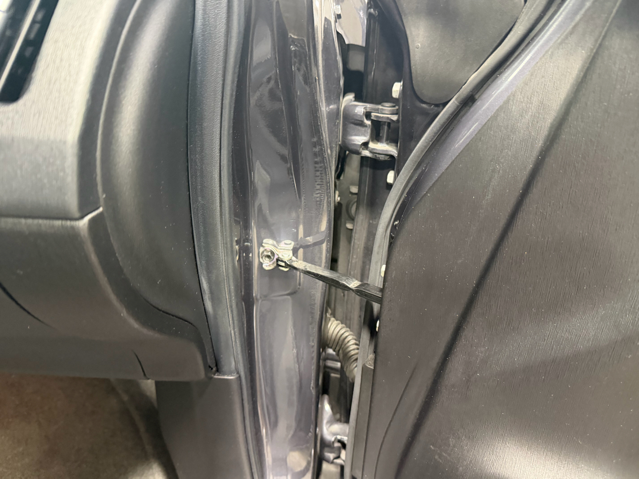 Toyota Prius 5dr HB Three (Natl) 2012