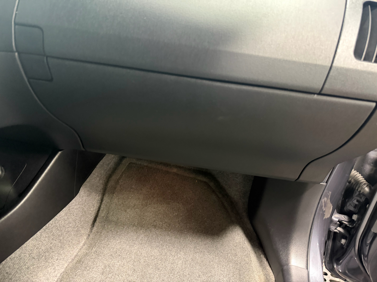 Toyota Prius 5dr HB Three (Natl) 2012