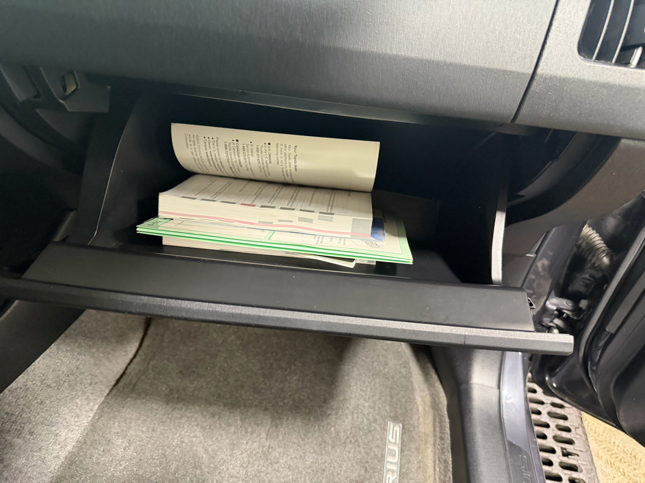 Toyota Prius 5dr HB Three (Natl) 2012