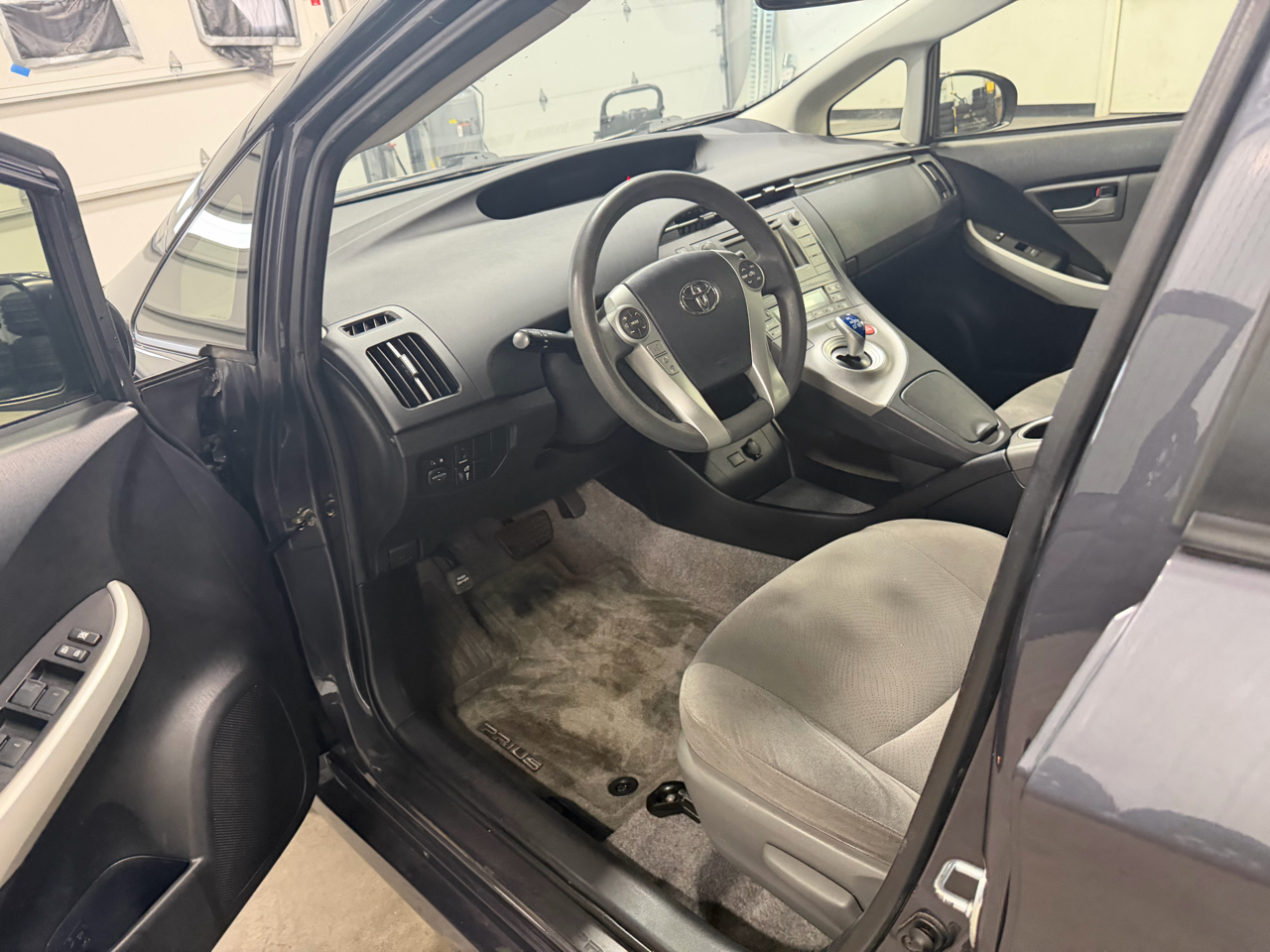 Toyota Prius 5dr HB Three (Natl) 2012