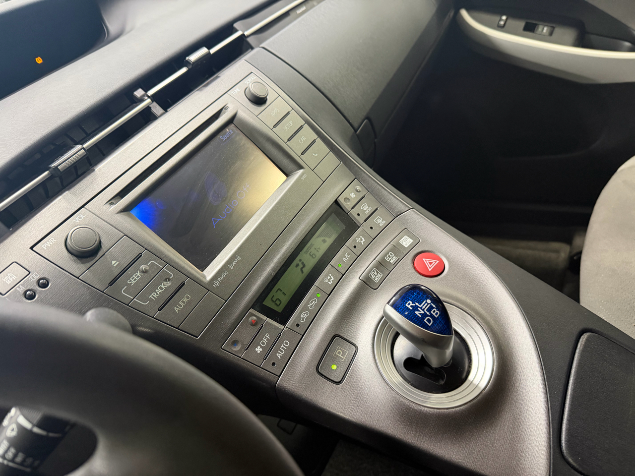 Toyota Prius 5dr HB Three (Natl) 2012