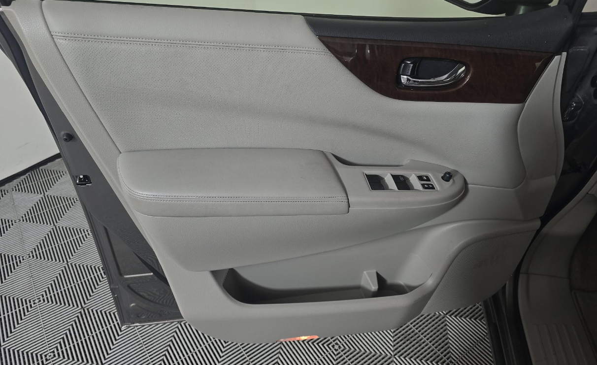 Nissan Quest 4dr S 2015